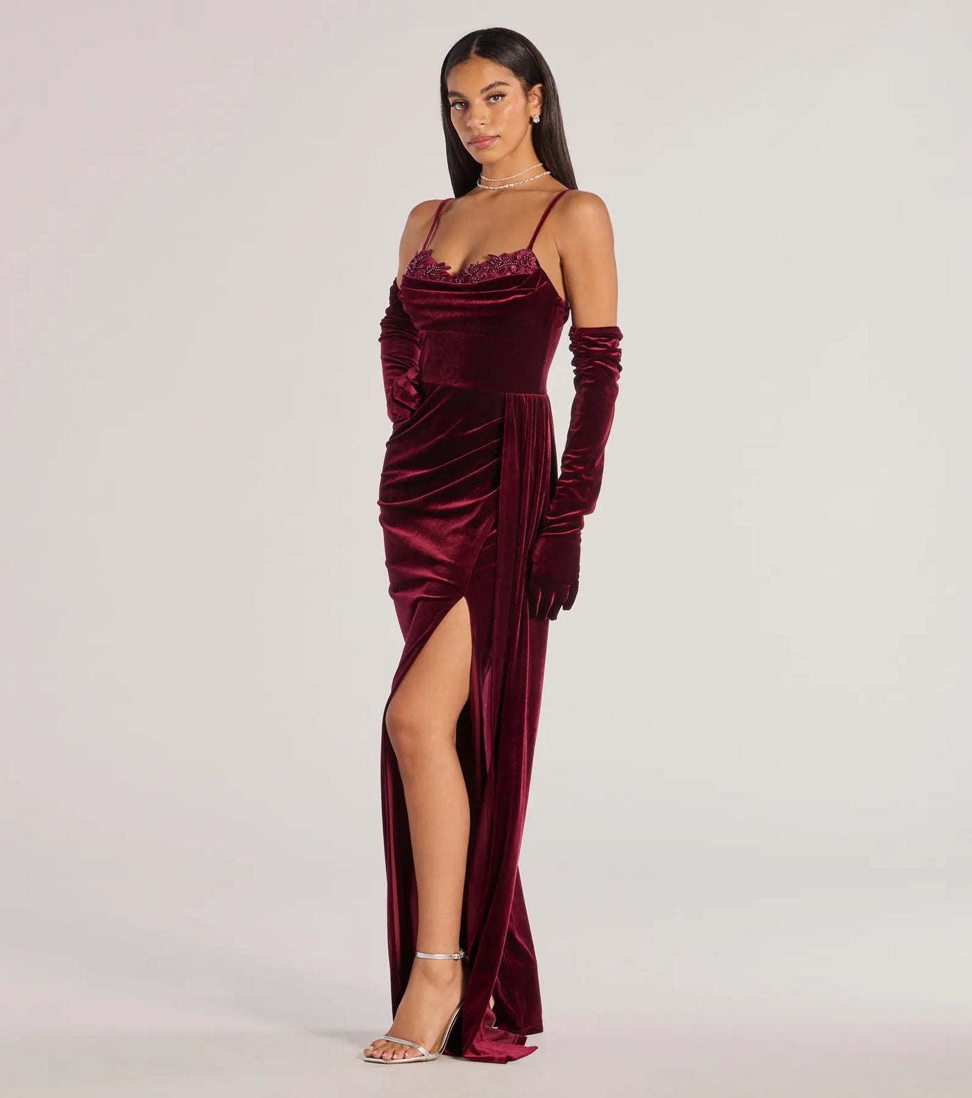 Inez Beaded Applique Velvet Formal Dress With Gloves