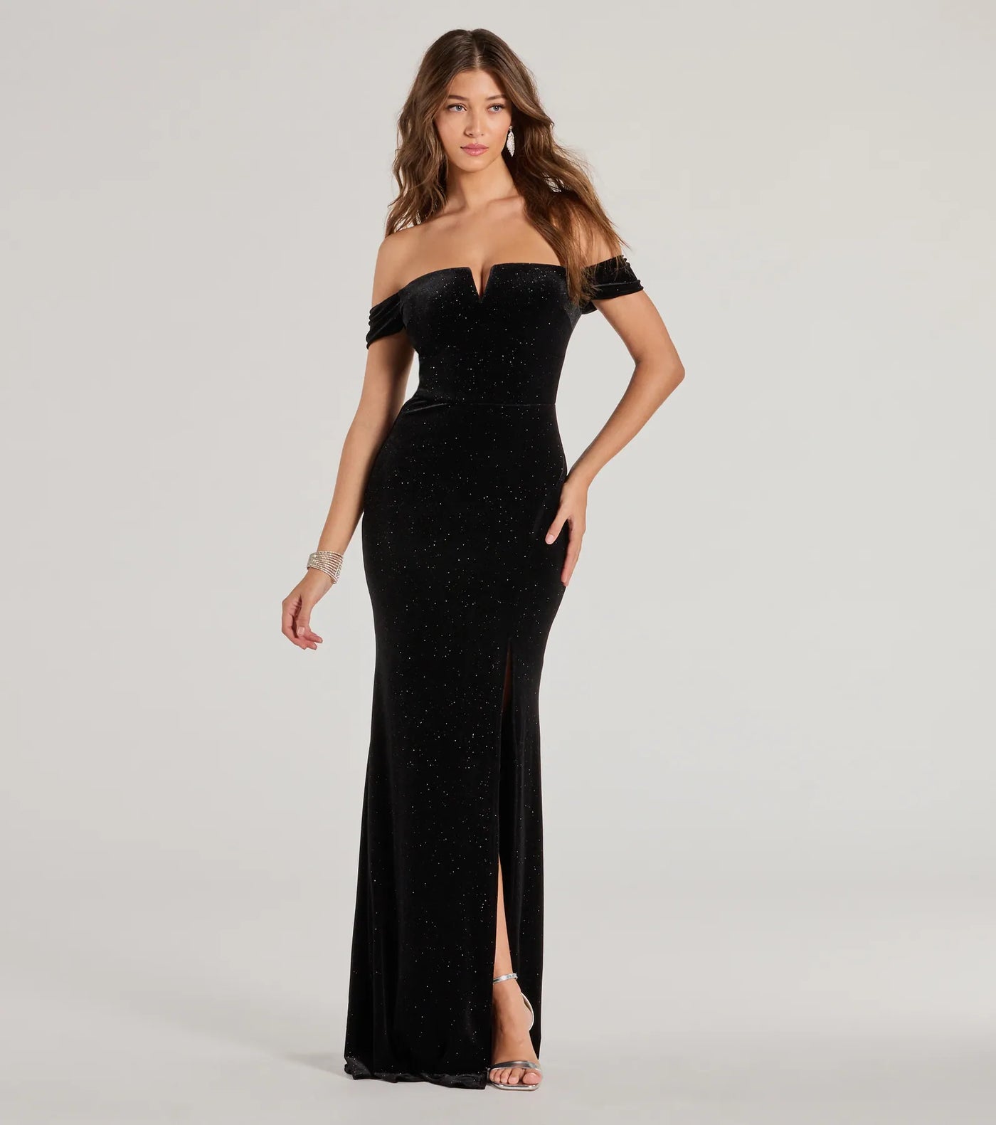 Alayna Velvet Off-The-Shoulder Mermaid Dress