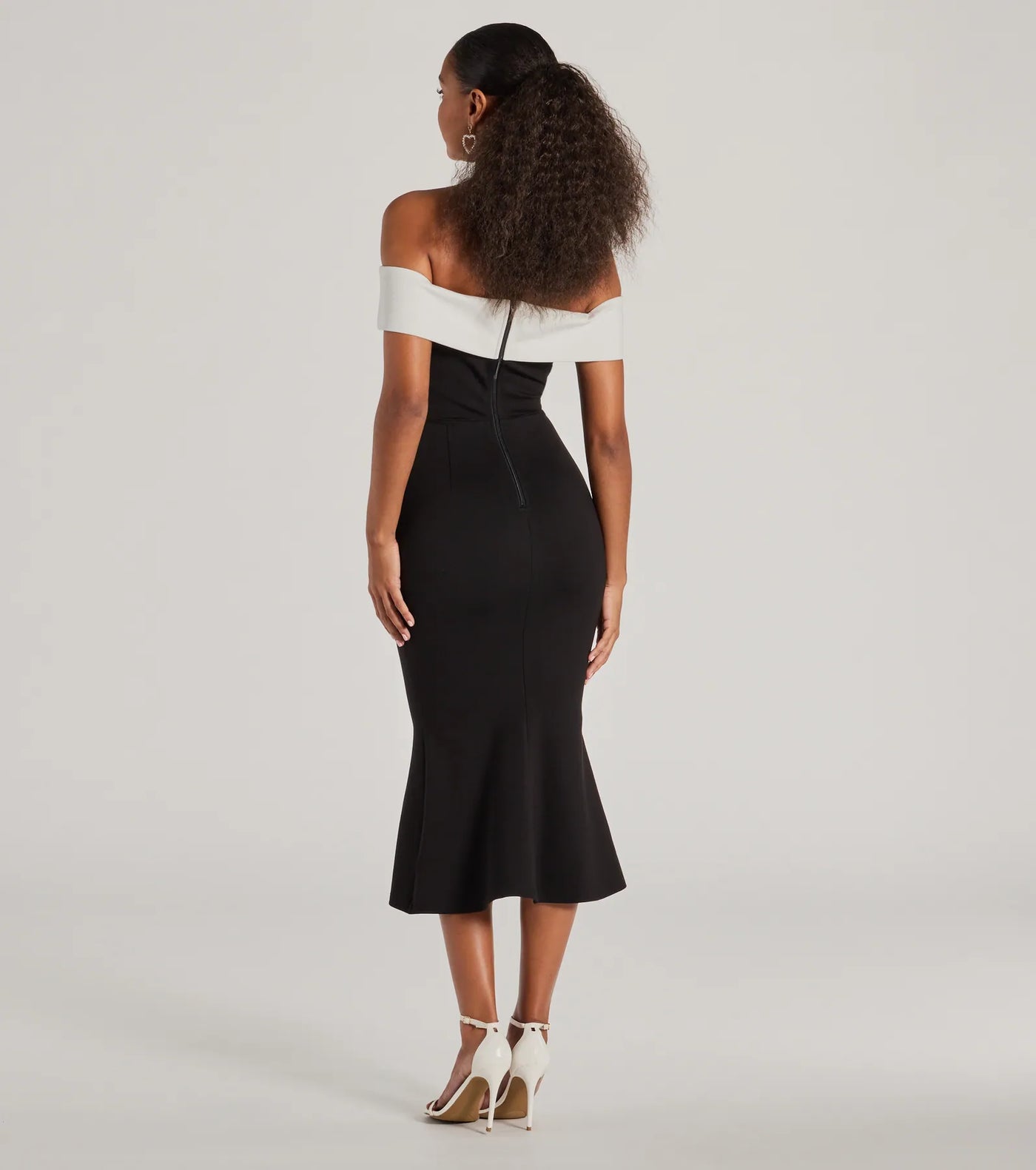 Enticing Sultry Off-The-Shoulder Mermaid Midi Dress