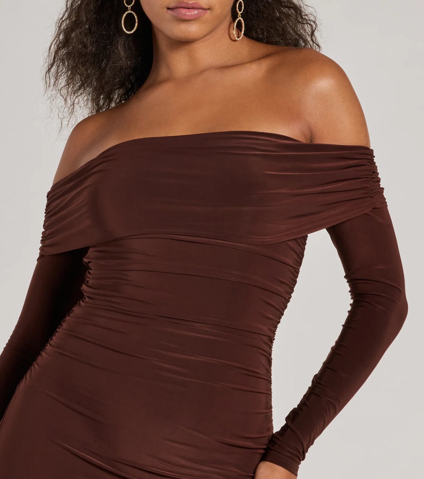 Casual Affair Long Sleeve Ruched Midi Dress