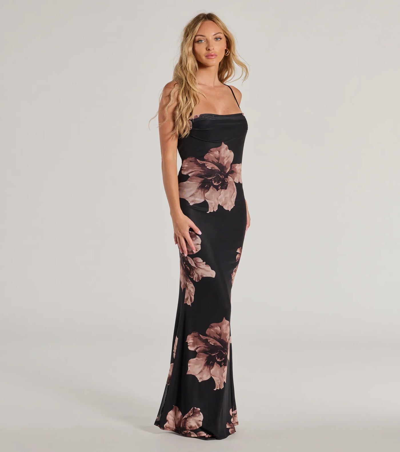 Romance Era Floral Lace-Up Back Long Mermaid Dress