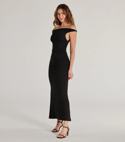 Casual Chic Ruched Ribbed Knit Maxi Dress