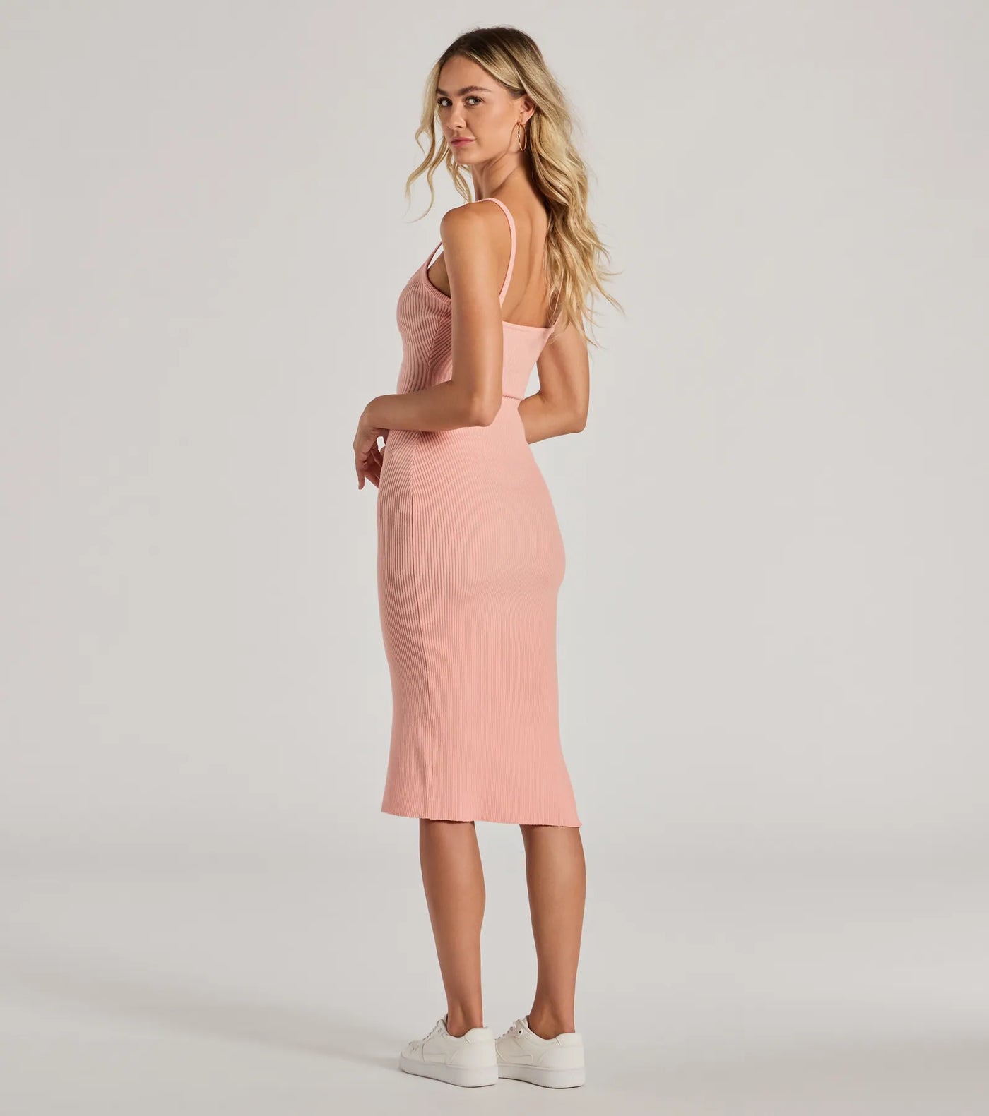 Perfectly Stylish Sleeveless Ribbed Knit Midi Dress