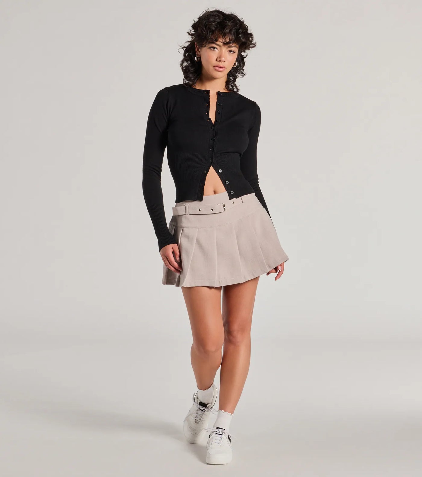 Chic Staple Crew Neck Cropped Knit Cardigan