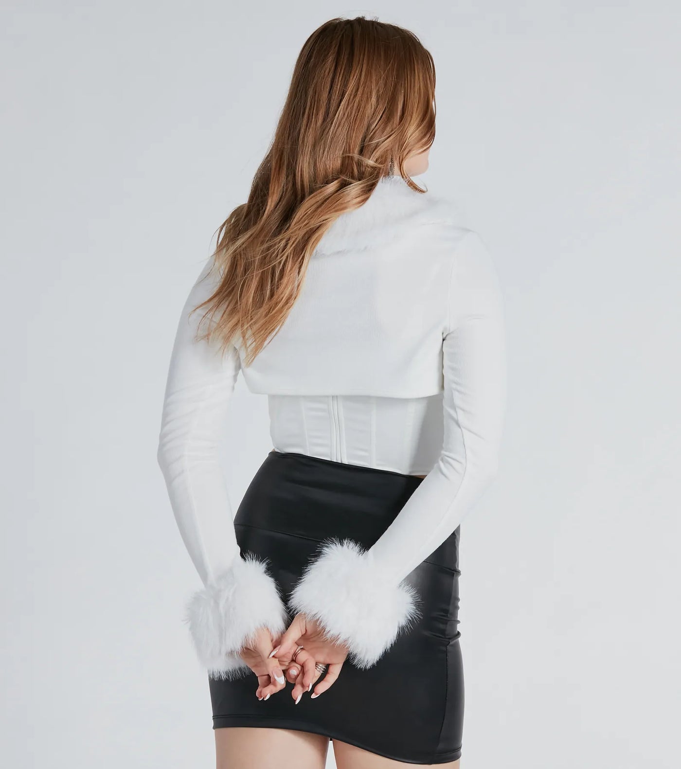 Exclusive Chic Faux Fur Long Sleeve Bolero