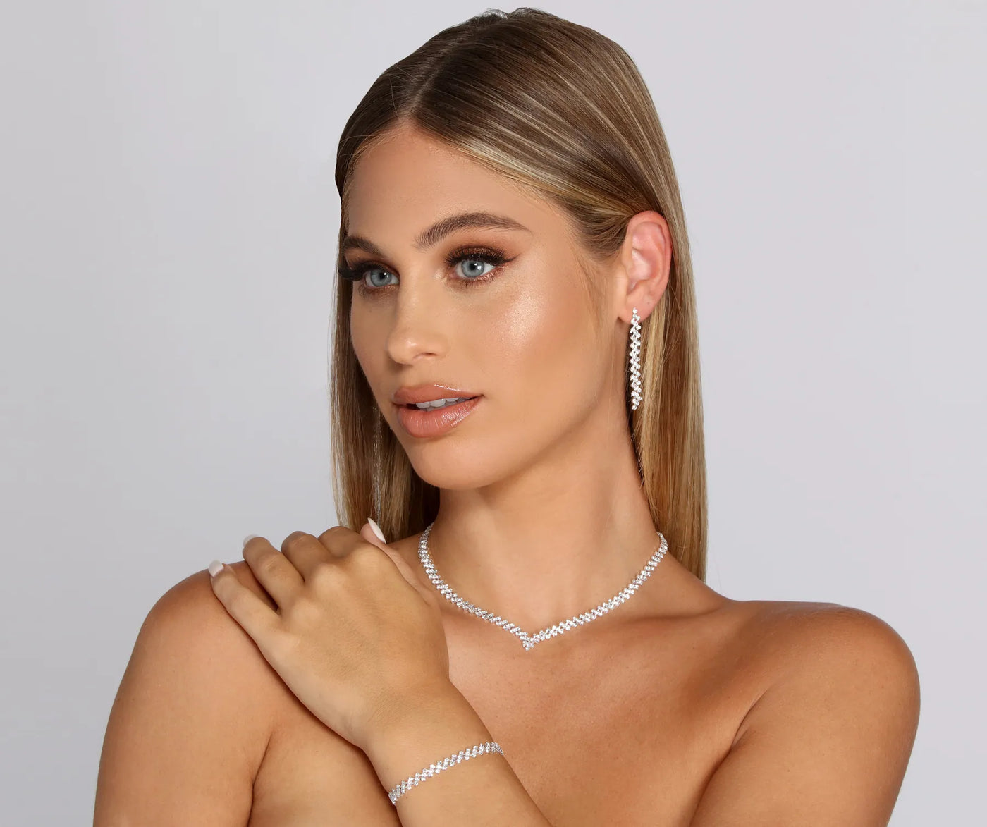 All In The Shine Necklace Set