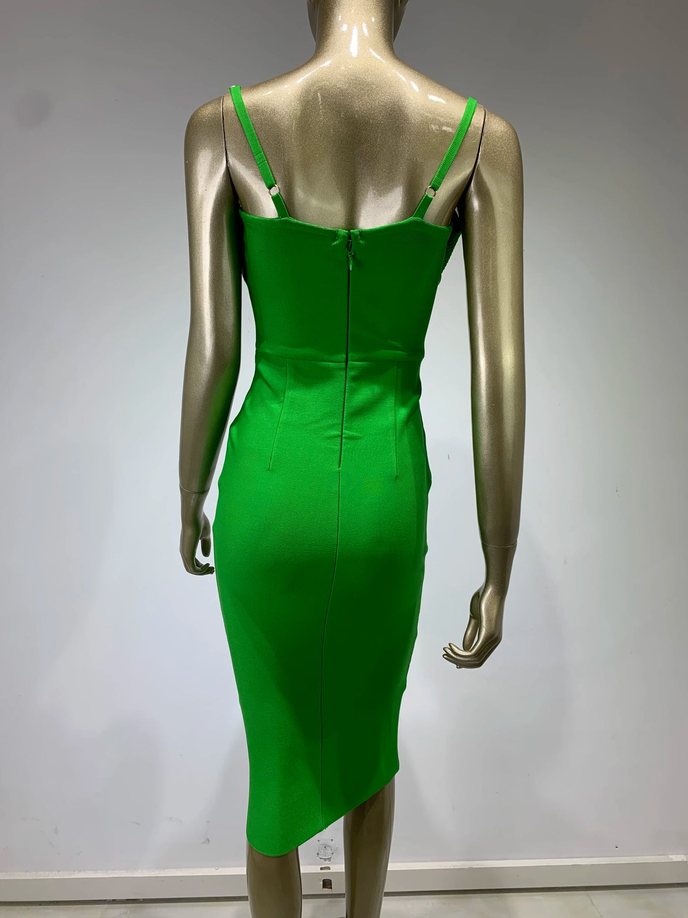 Sleeveless Backless Green Midi Bandage Elegant Dress - Lumikova